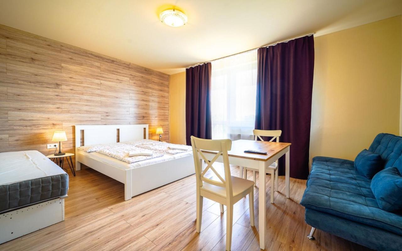 Apartmány Karmon Park Veľký Meder Exterior foto